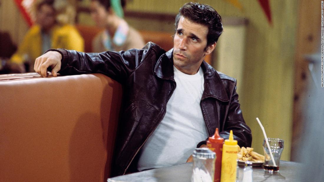 Henry Winkler is auctioning off his Fonz jacket and more ‘Happy Days’ memorabilia