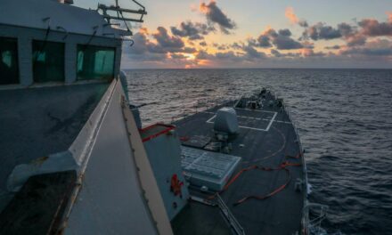 US Navy warship challenges Chinese territorial claims in the South China Sea