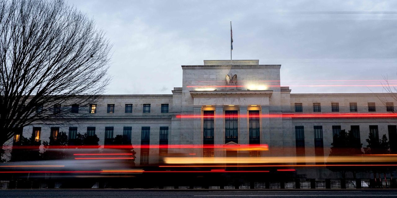 Fed Staff Reported Securities Trades Amid Bank’s 2020 Stimulus Moves